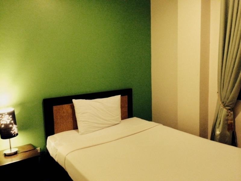 Urban Manor Hotel Roxas City Bagian luar foto
